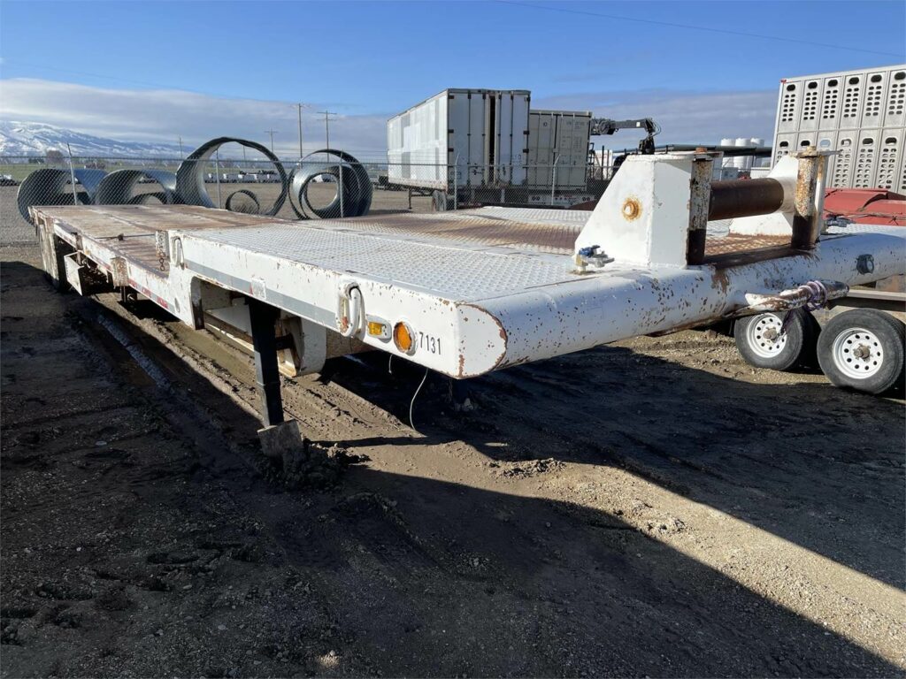 1967 Lufkin Steel Flatbed Trailer – Spring, Fixed Axle