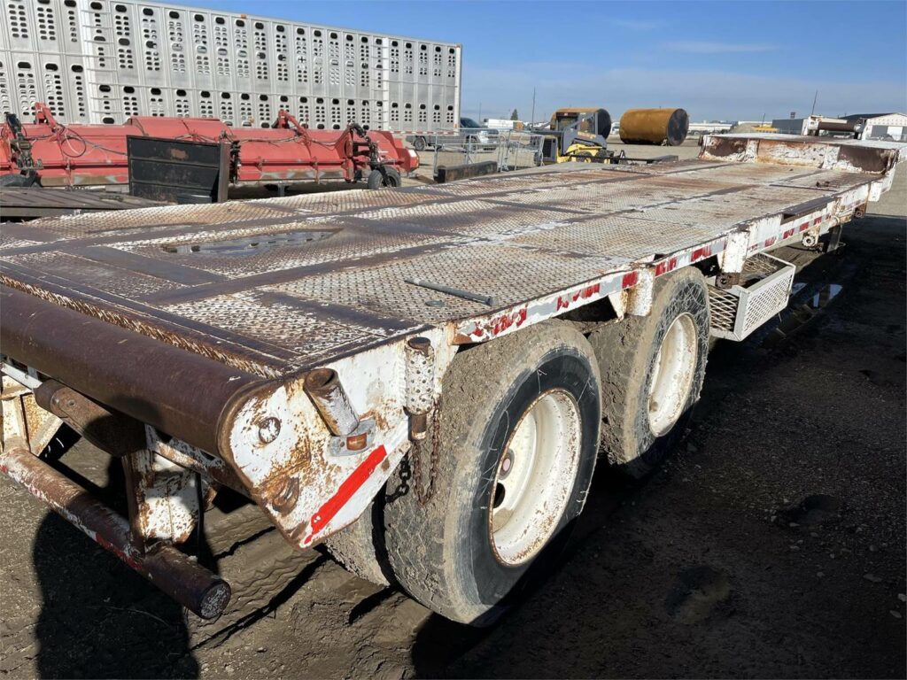 1967 Lufkin Steel Flatbed Trailer – Spring, Fixed Axle