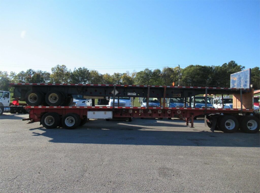 2004 Transcraft TL-80K Flatbed Trailer