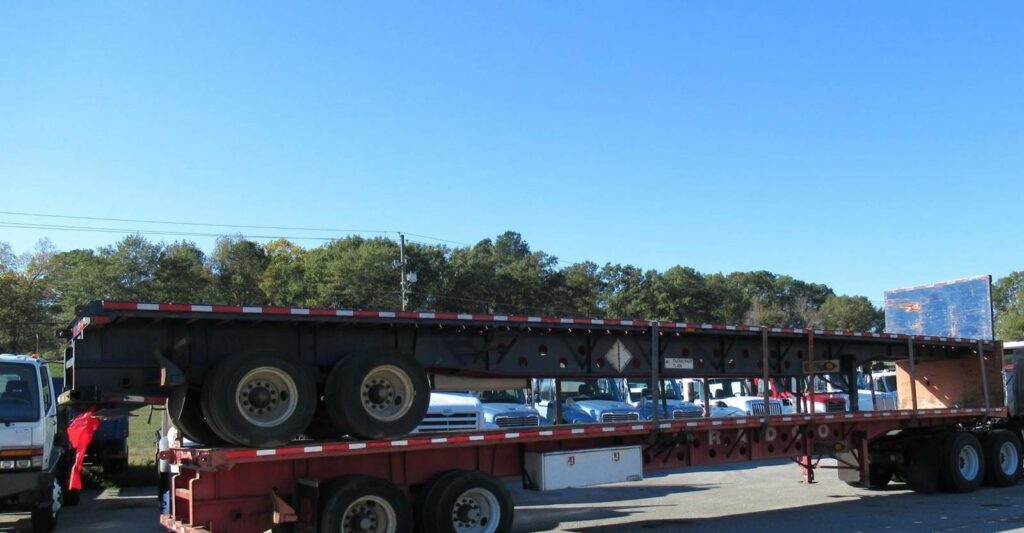 2004 Transcraft TL-80K Flatbed Trailer