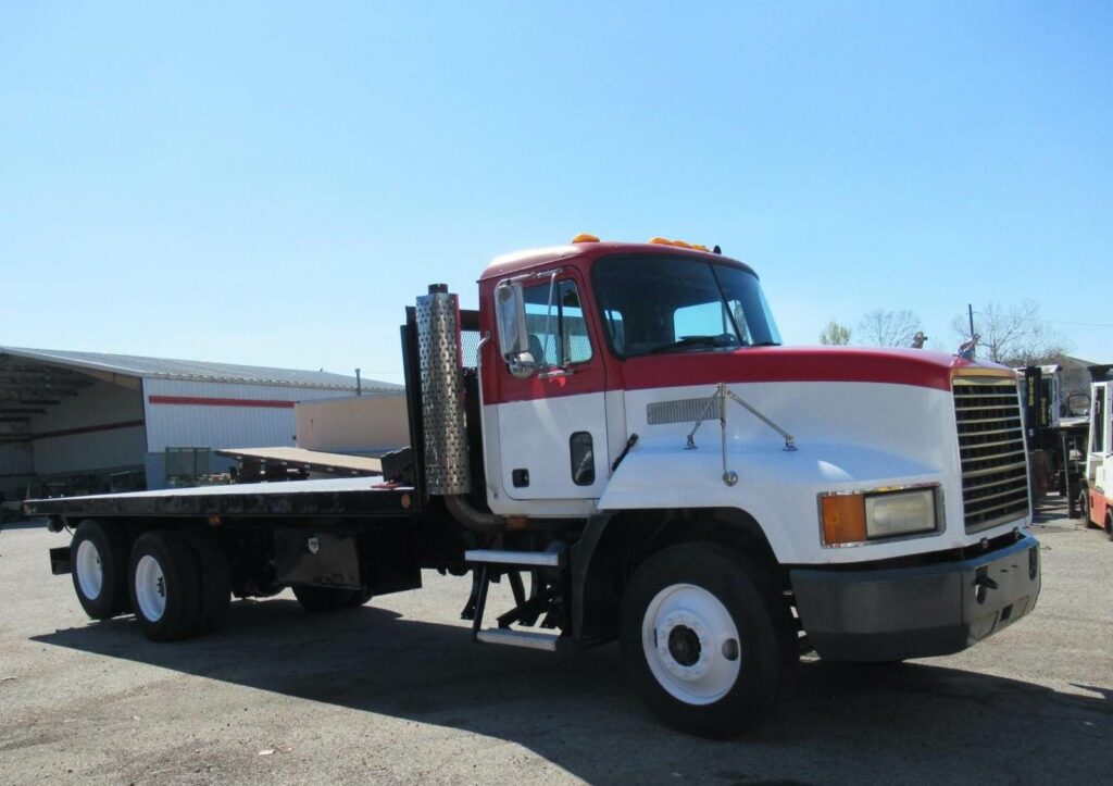 1994 Mack CH612 Tandem Axle 24 ft Flatbed Truck – 300HP, 8Ll Manual