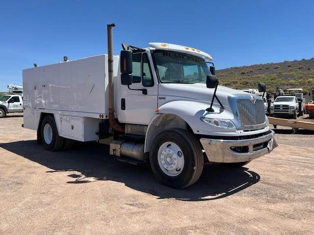 2013 International DuraStar 4400 Fuel & Lube Truck