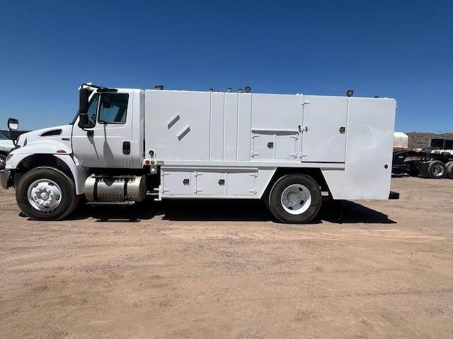 2013 International DuraStar 4400 Fuel & Lube Truck