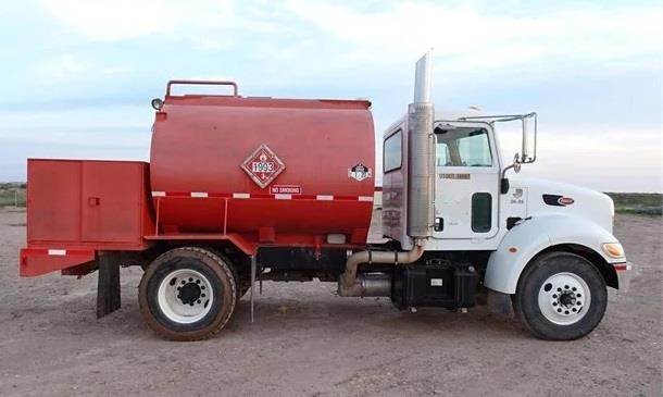 2008 Peterbilt 335 Single Axle Fuel & Lube Truck