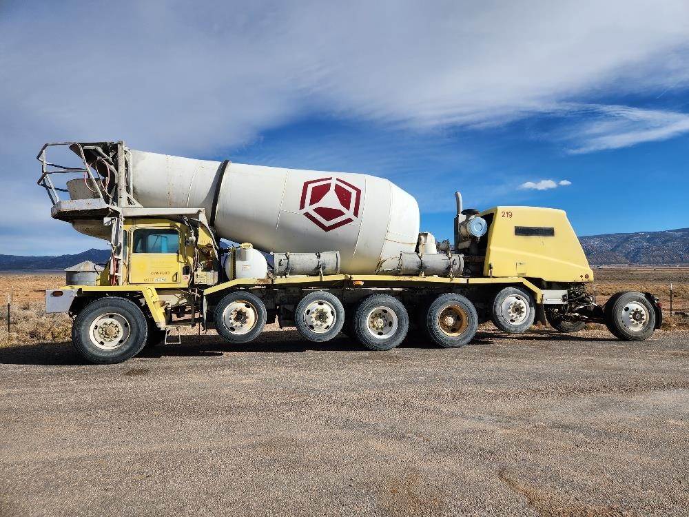 2006 Oshkosh S2146 Mixer / Ready Mix / Concrete Truck – Cummins, 6 Speed Automatic