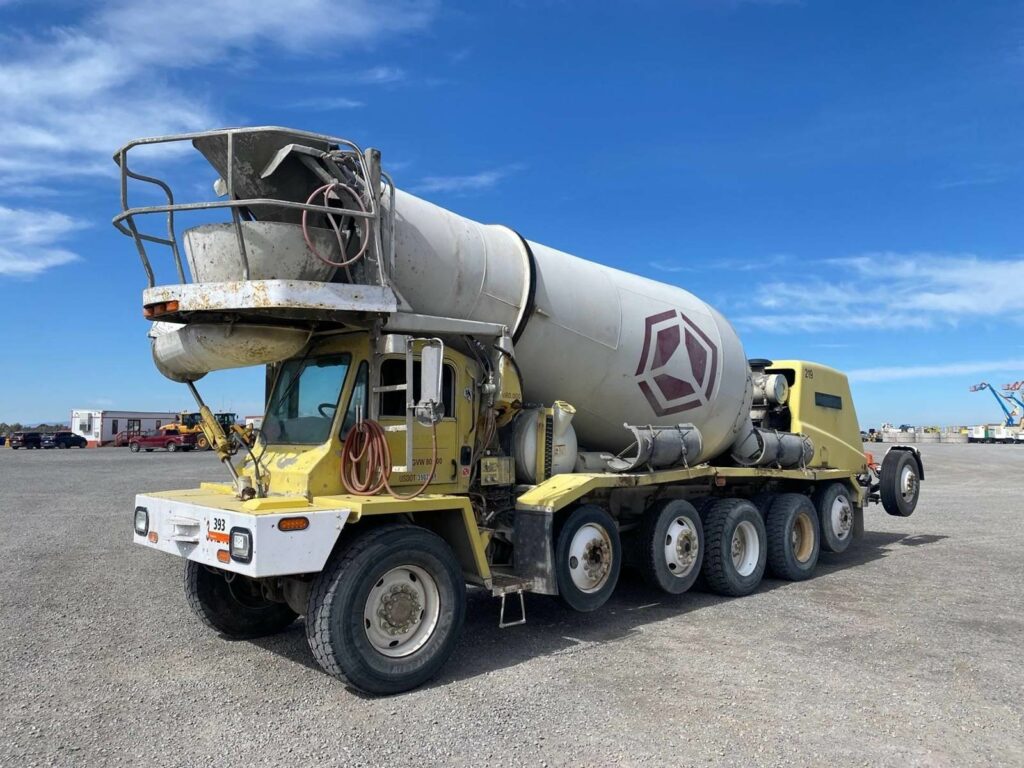 2006 Oshkosh S2146 Mixer / Ready Mix / Concrete Truck – Cummins, 6 Speed Automatic