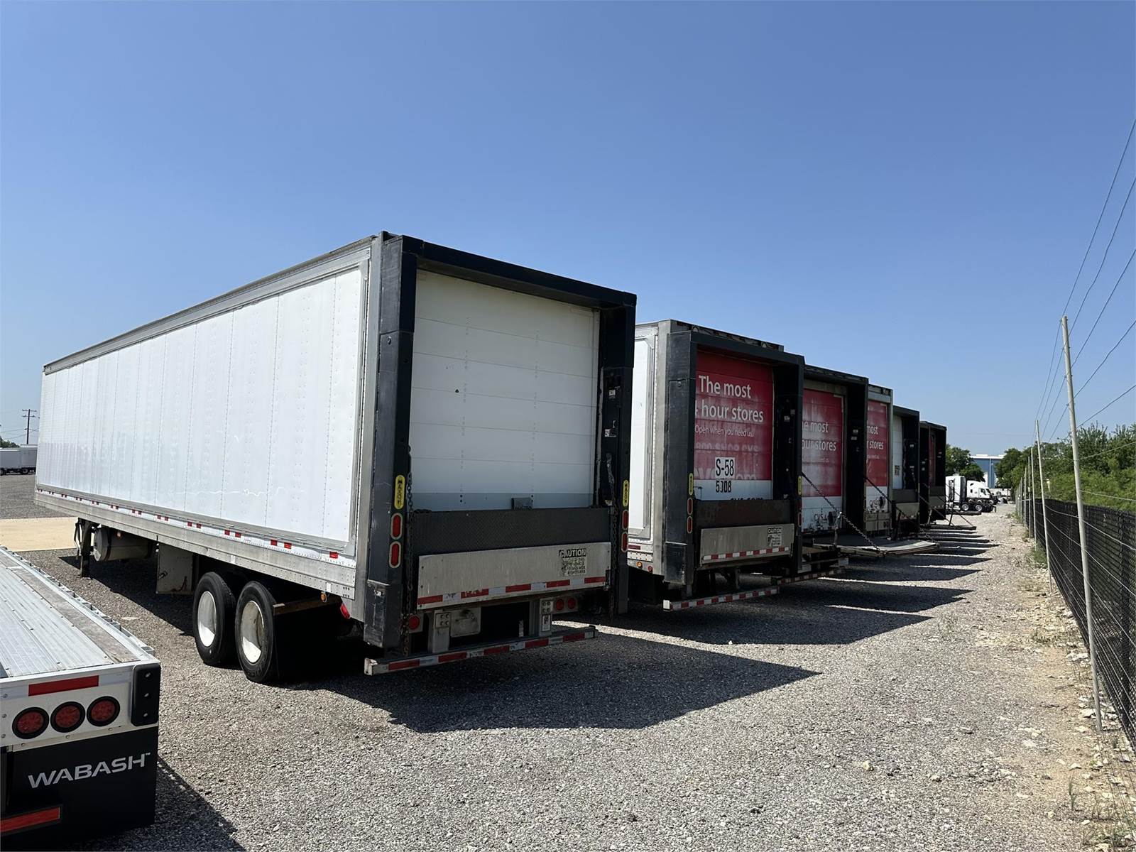 2008 Great Dane 48 ft Reefer Trailer - Roll up Door, Liftgate, Carrier ...