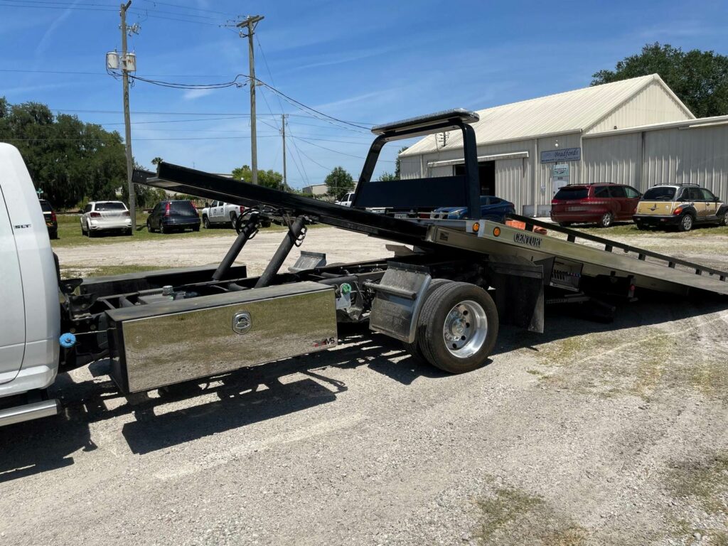 2022 Dodge Ram 5500HD 19′ Rollback Tow Truck