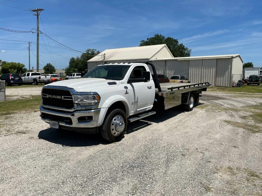 2022 Dodge Ram 5500HD 19′ Rollback Tow Truck