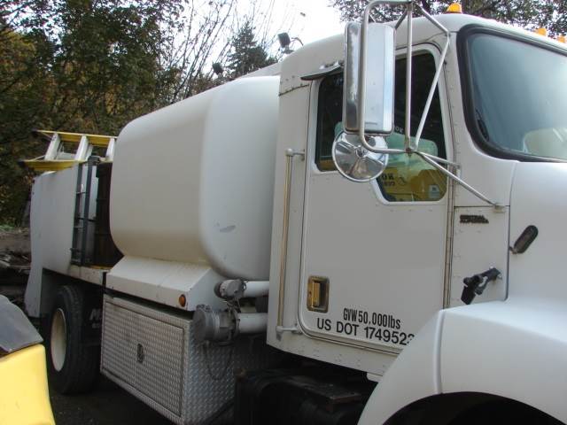 1999 Kenworth T-300 Service Truck