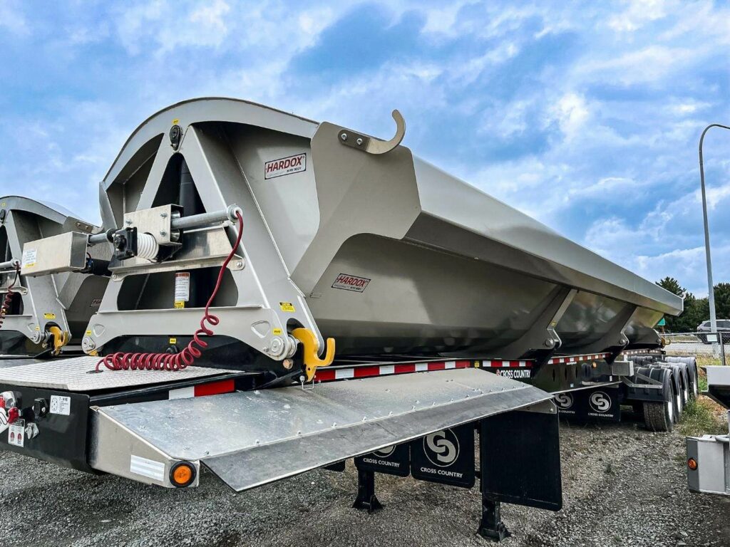 2025 Cross Country Quad Axle Side Dump Trailer – Air Ride