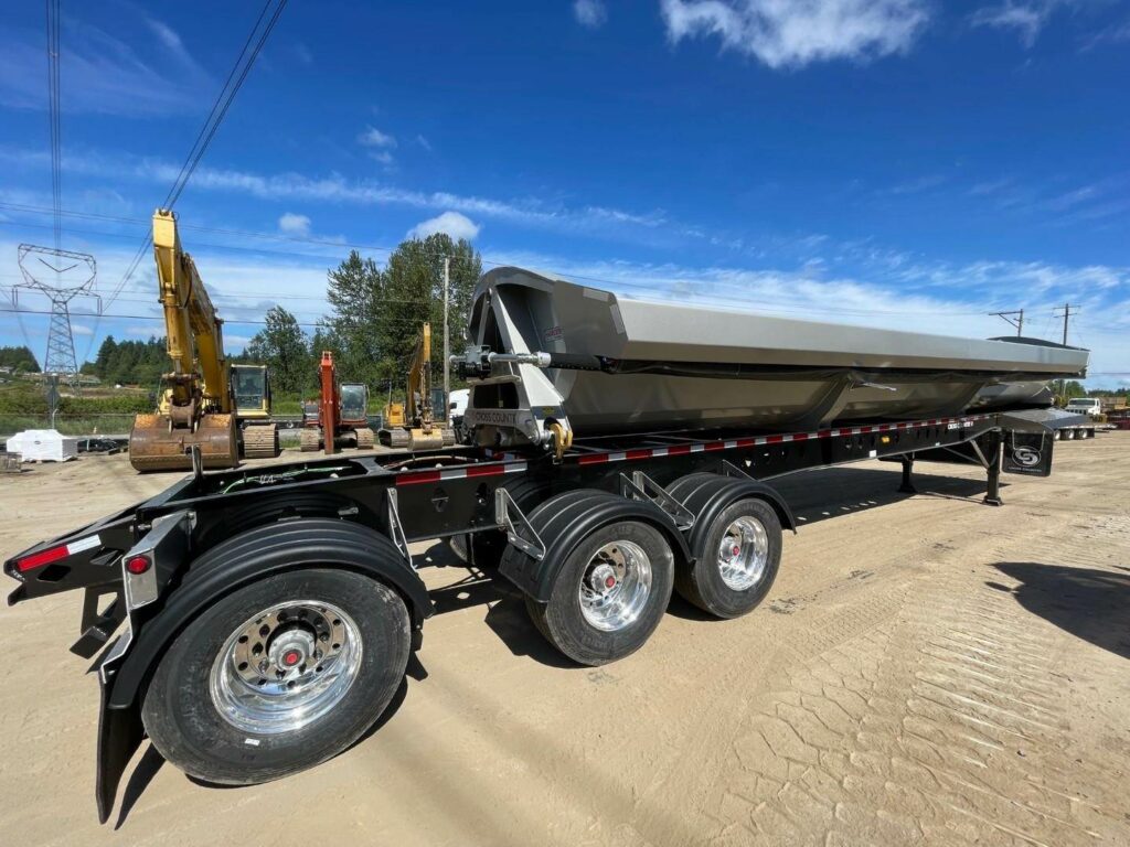 2025 Cross Country 463SDX NEXT GENERATION 3 AXLE Side Dump Trailer