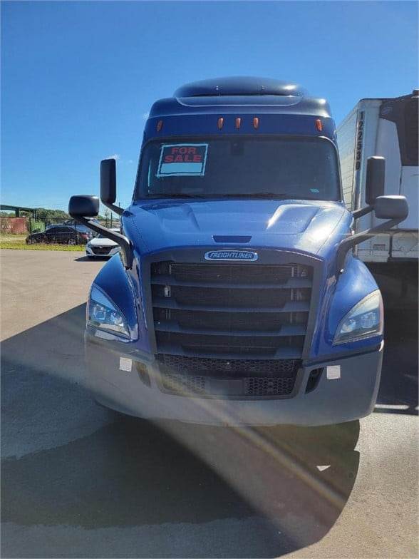 2019 Freightliner Cascadia 116 Sleeper Semi Truck – Detroit 410HP, Automatic