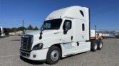 2017 Freightliner Cascadia 125 Sleeper Semi Truck – Detroit 505HP, Automatic