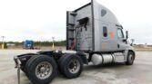 2017 Freightliner Cascadia 125 Sleeper Semi Truck – 72″ Raised Roof Sleeper, Detroit 455HP, 10 Speed Manual
