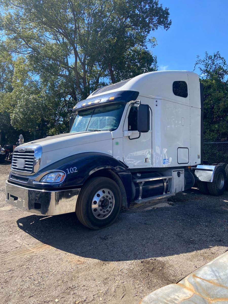 2016 Freightliner Columbia 120 Glider Sleeper Handshakefleet 7376