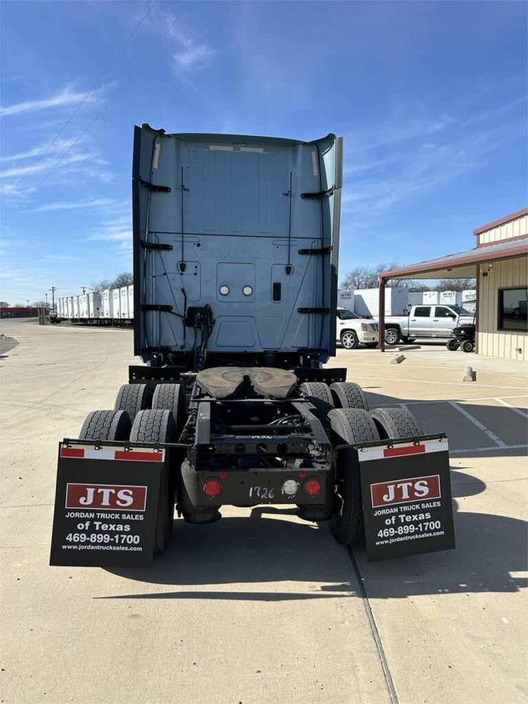 2020 International LT Sleeper Semi Truck – 73″ Raised Roof Sleeper, Cummins 450HP, 12 Speed Endurant Amt