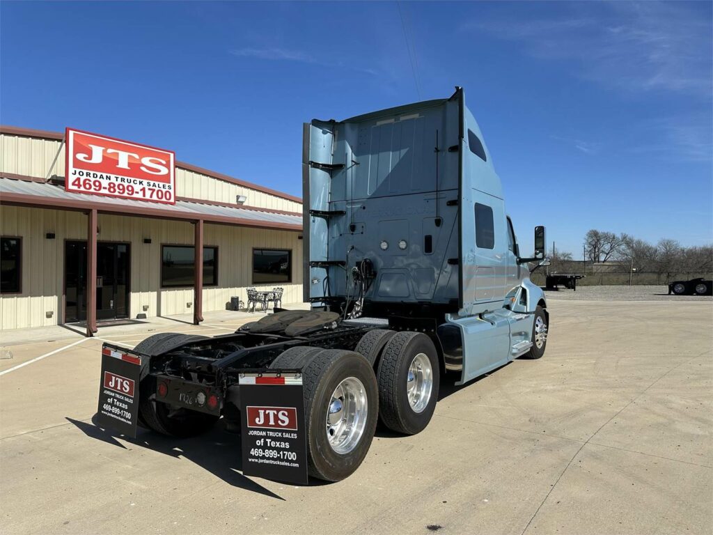 2020 International LT Sleeper Semi Truck – 73″ Raised Roof Sleeper, Cummins 450HP, 12 Speed Endurant Amt