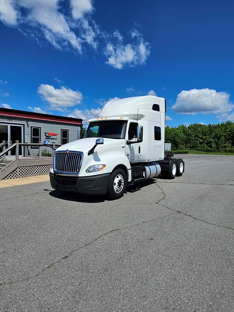 2019 International LT625 Sleeper Semi Truck - 73