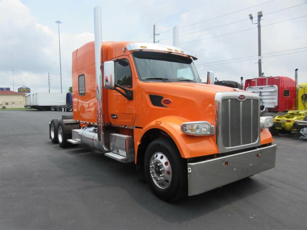 2018 Peterbilt 567 Sleeper Semi Truck – 60″ Mid Roof Sleeper, Caterpillar 505HP, 18 Speed Manual