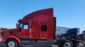 2020 Peterbilt 579 Sleeper Semi Truck – Mid Roof, Paccar 455HP, Automatic