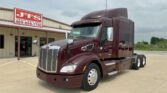 2018 Peterbilt 579 Sleeper Semi Truck – 80″ Raised Roof Sleeper, Paccar 485HP, 13 Speed Manual