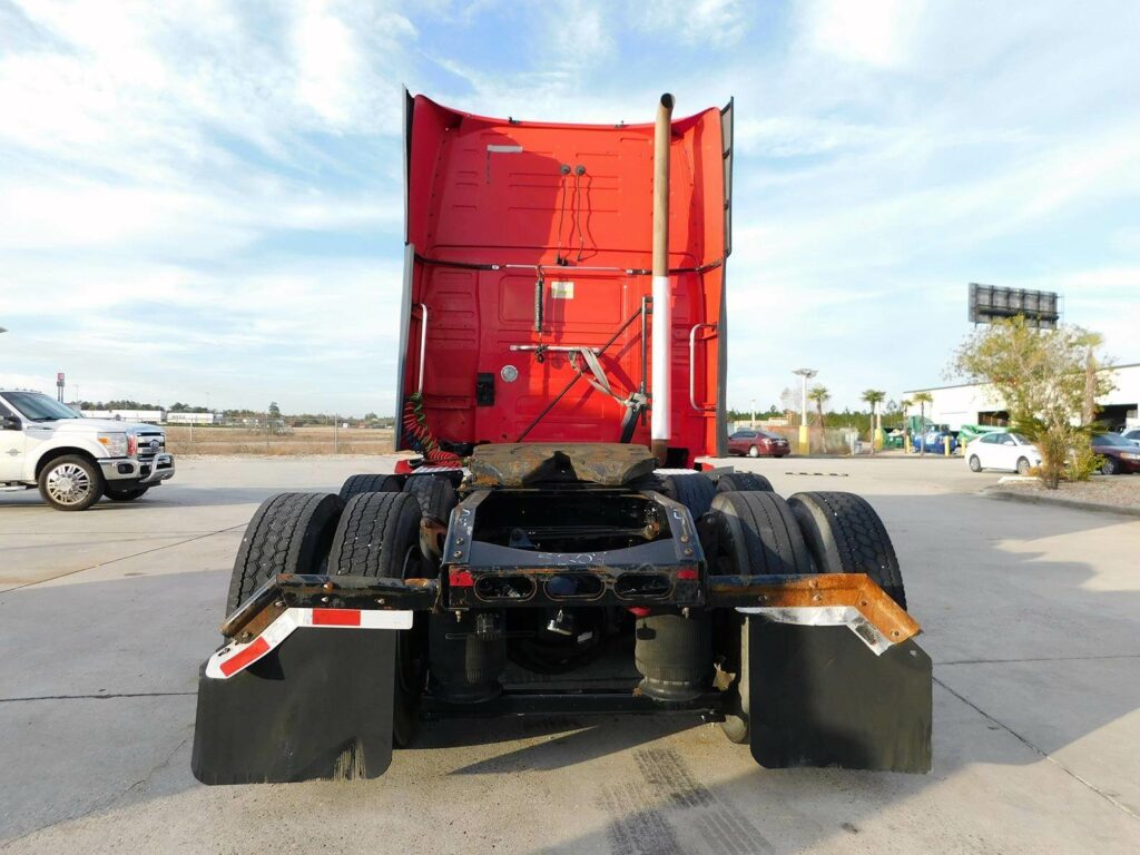 2016 Volvo VNL64T780 Sleeper Semi Truck – D13 425HP, Amt