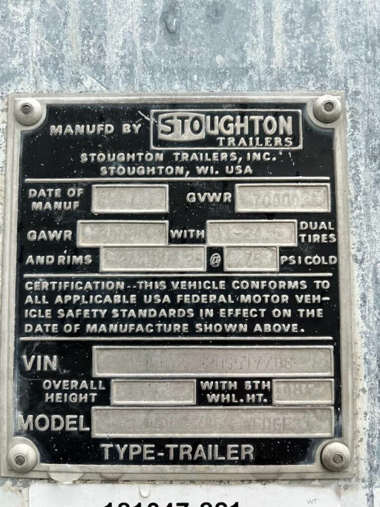 1987 Stoughton 28′ ROLL DOOR Storage Trailer