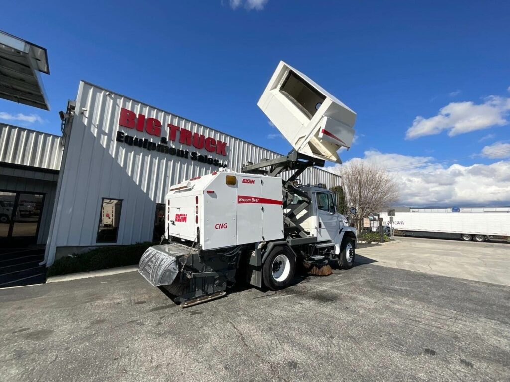 2004 Freightliner FL70 Sweeper Truck – Cummins, 250HP, 5 Speed Automatic