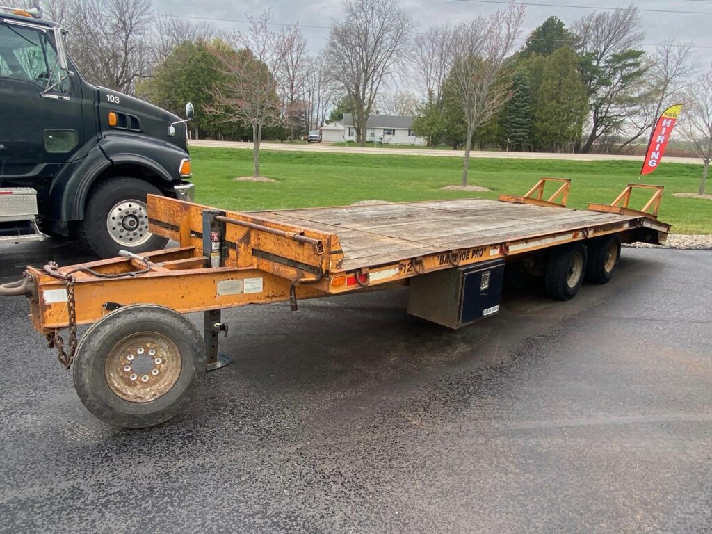 2001 Econoline MP423DE Tag Trailer