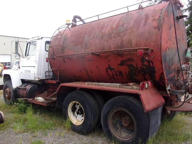 1974 Ford 9000 Water Truck