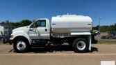 2015 Ford F-750 Water Truck – 12,779 Miles – Cummins ISB – 6-Speed – Valew 2000 Gallon Tank with Hose Reel