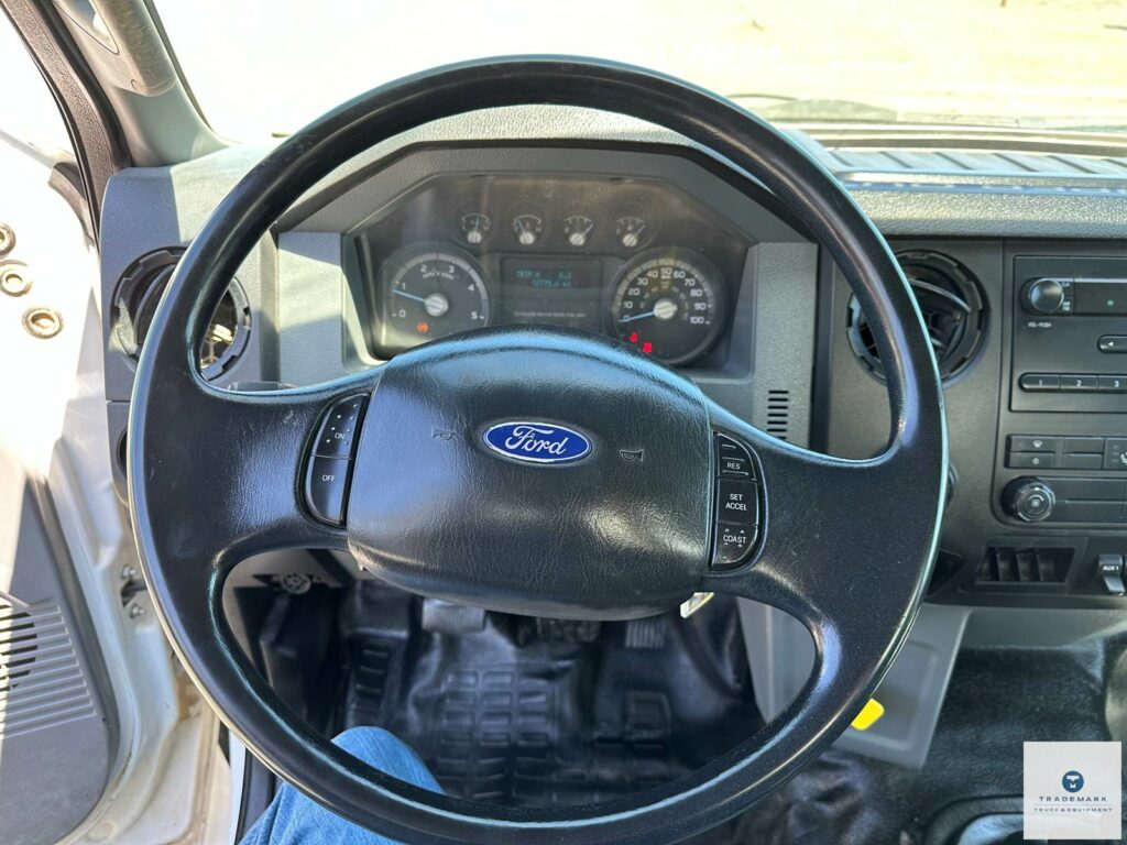 2015 Ford F-750 Water Truck – 12,779 Miles – Cummins ISB – 6-Speed – Valew 2000 Gallon Tank with Hose Reel