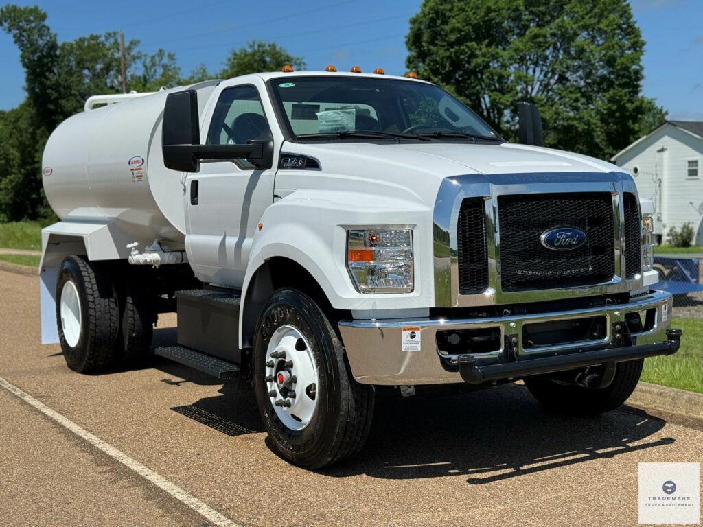 2024 Ford F-750 2000 Gallon Water Truck – 12 Miles – Ford 335HP Engine – Automatic – Under CDL – New Ledwell Tank