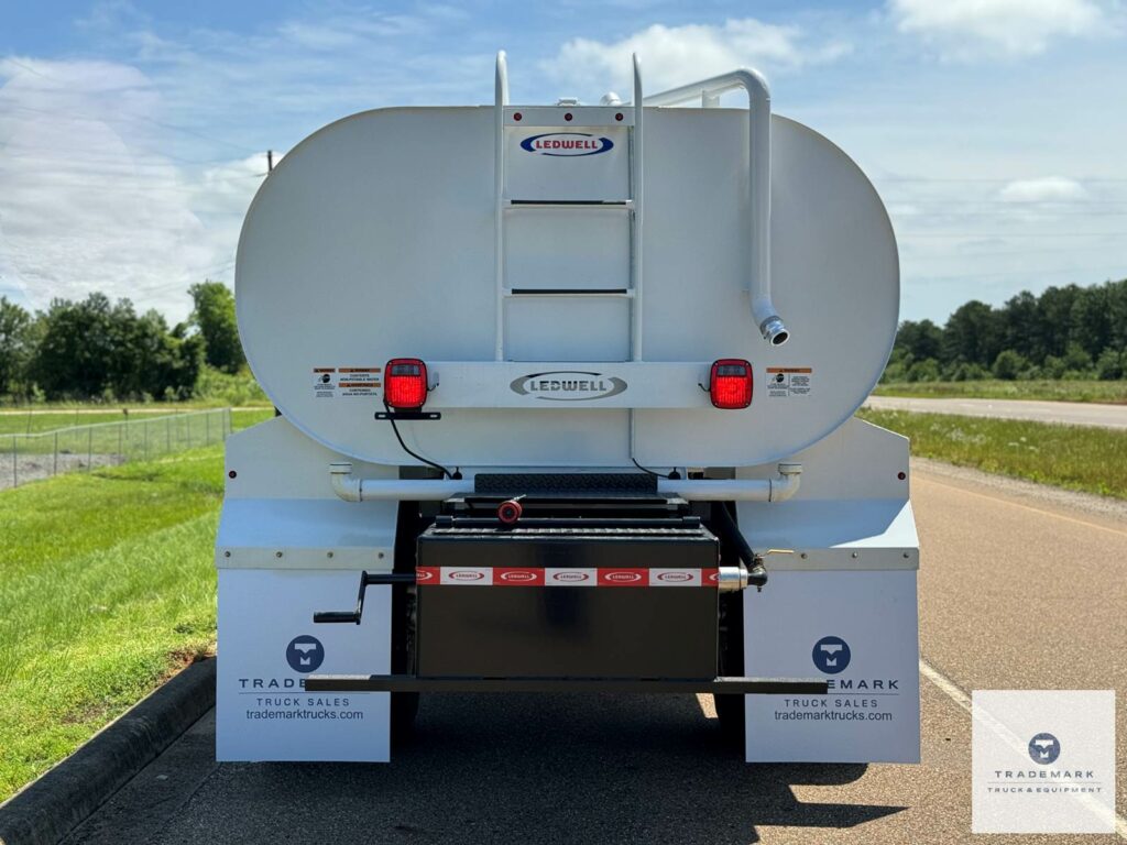 2024 Ford F-750 2000 Gallon Water Truck – 12 Miles – Ford 335HP Engine – Automatic – Under CDL – New Ledwell Tank