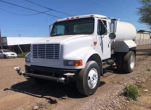 International 4700 2000 Gallon Water Truck – DT466