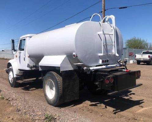 International 4700 2000 Gallon Water Truck – DT466