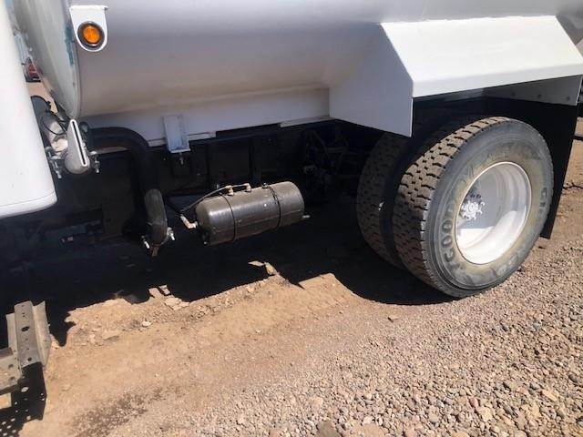 International 4700 2000 Gallon Water Truck – DT466