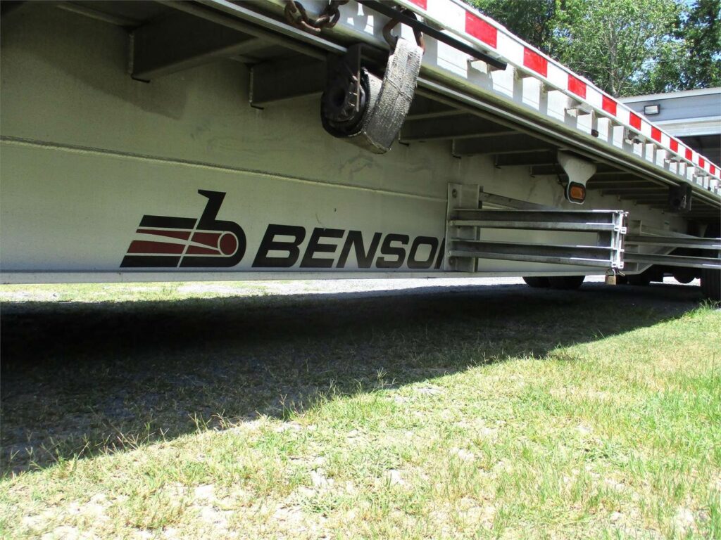 2014 Benson 53X102 WITH RAMPS AND REAR SLIDING AXLE