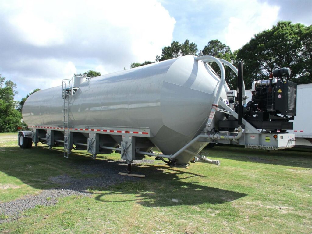 2023 Retesa 52 FT 4050 CUBIC FT NON CODE DRY BULK TANKER