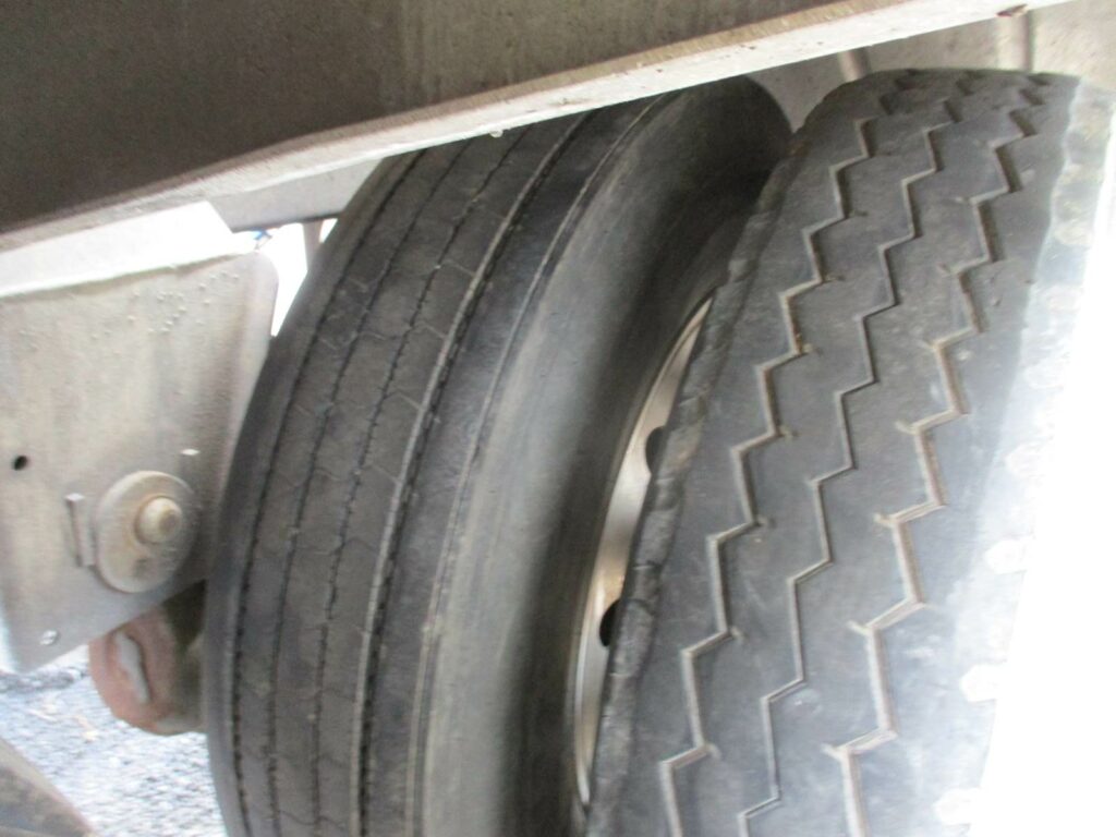 2019 Southern Welding ALUMINUM 1000 CUBIC FT PNEUMATIC TANKER