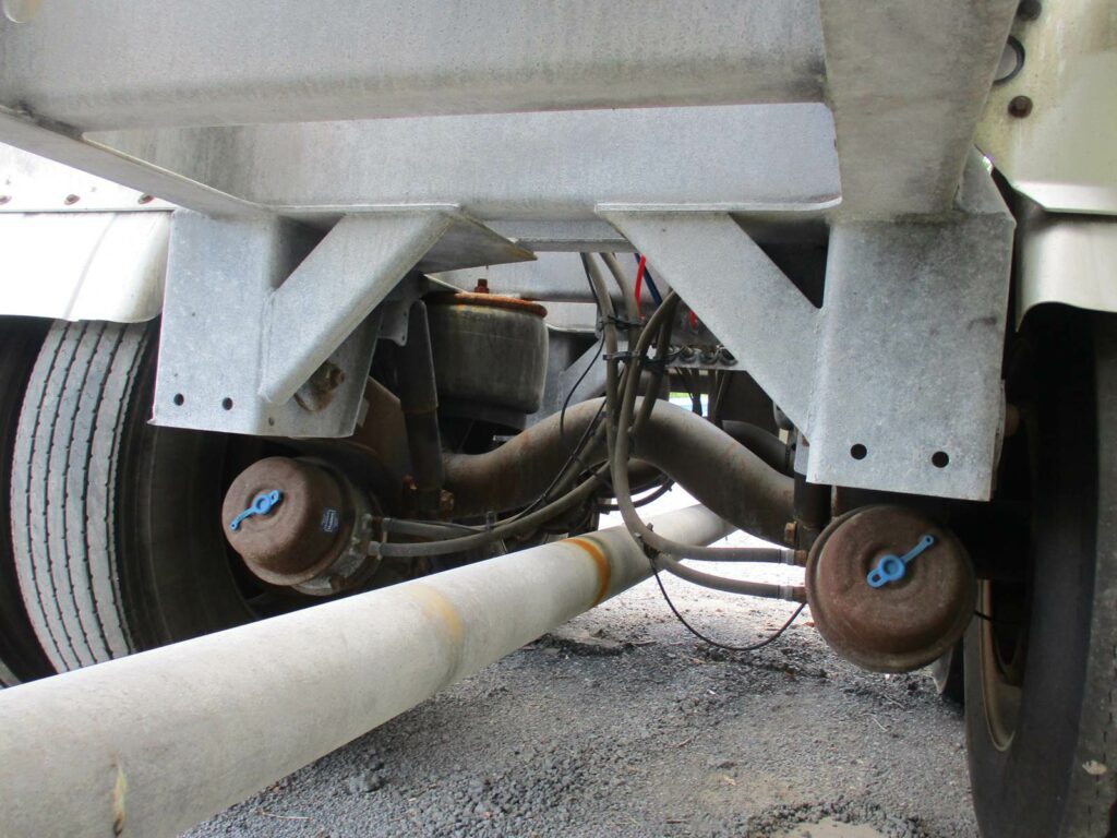 2019 Southern Welding ALUMINUM 1000 CUBIC FT PNEUMATIC TANKER