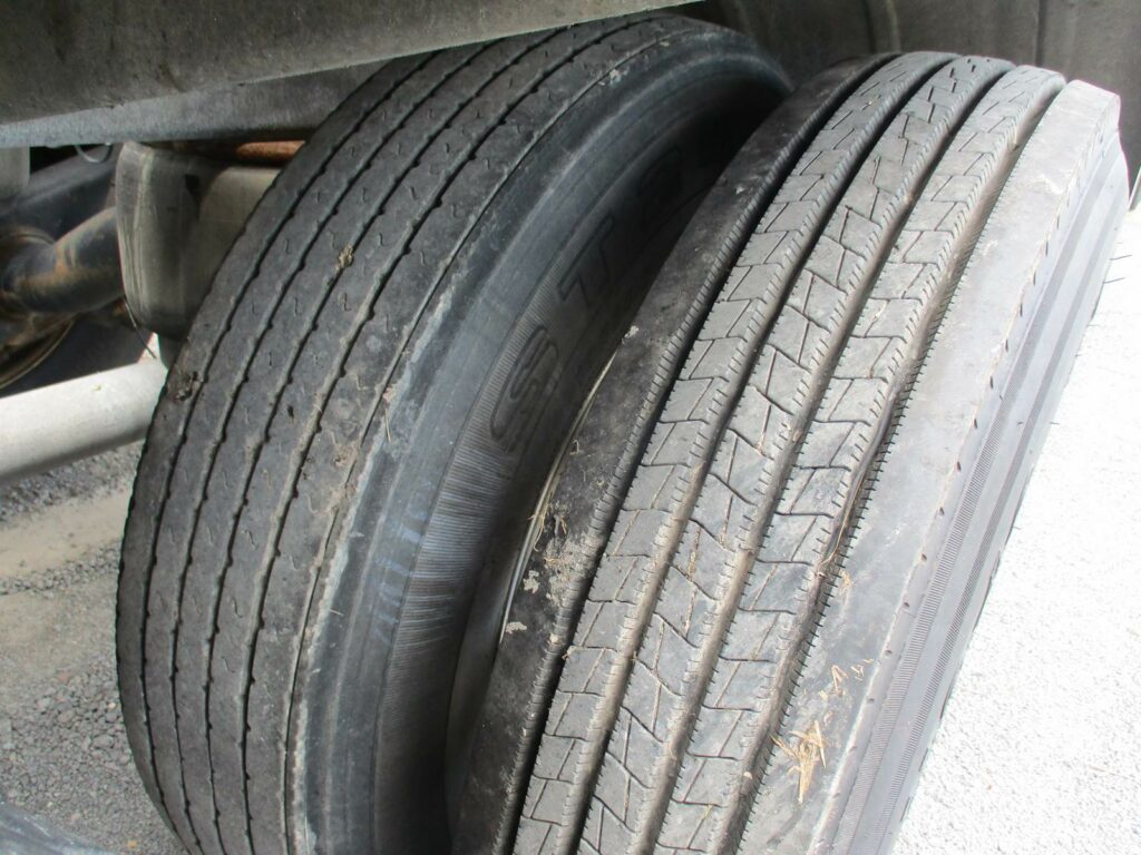 2019 Southern Welding ALUMINUM 1000 CUBIC FT PNEUMATIC TANKER