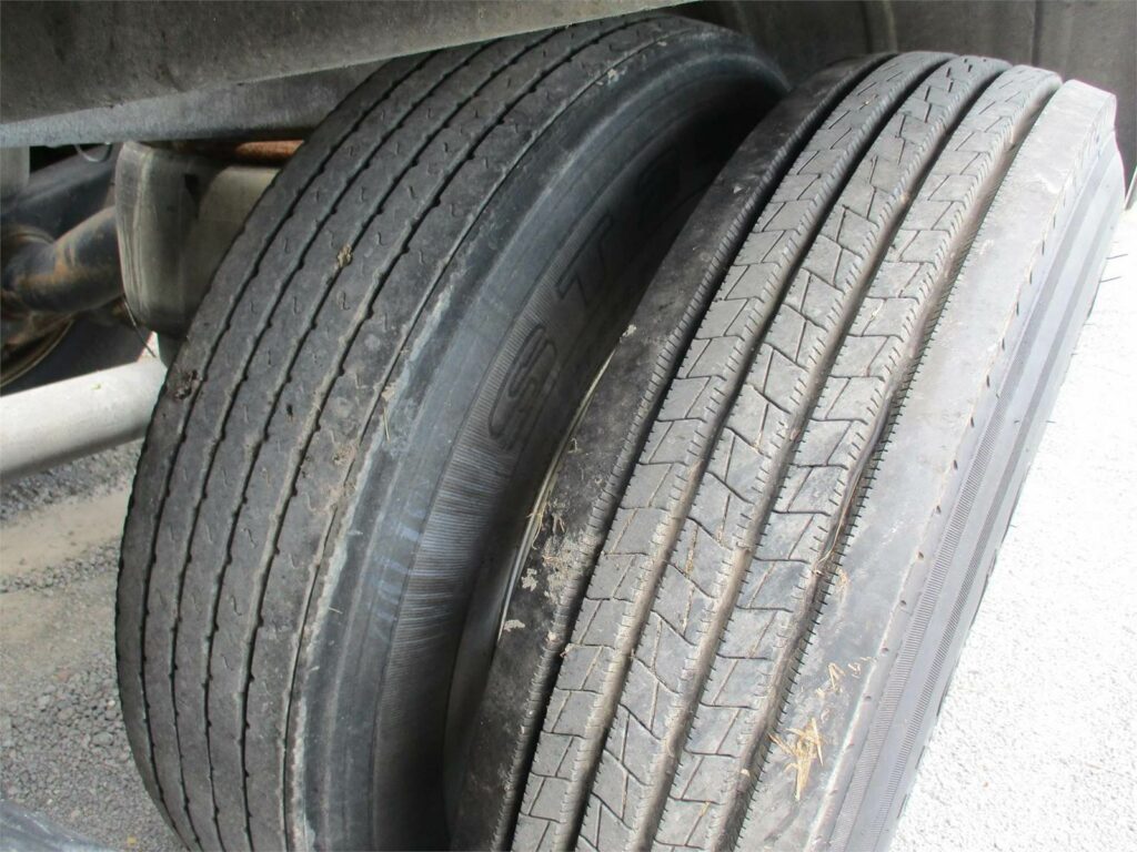 2019 Southern Welding ALUMINUM 1000 CUBIC FT PNEUMATIC TANKER