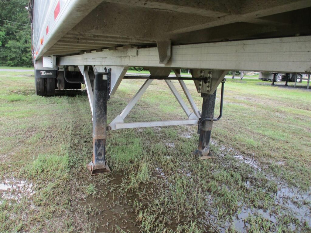 2017 Travis 39X102X60 FRAMELESS END DUMP WITH LINER