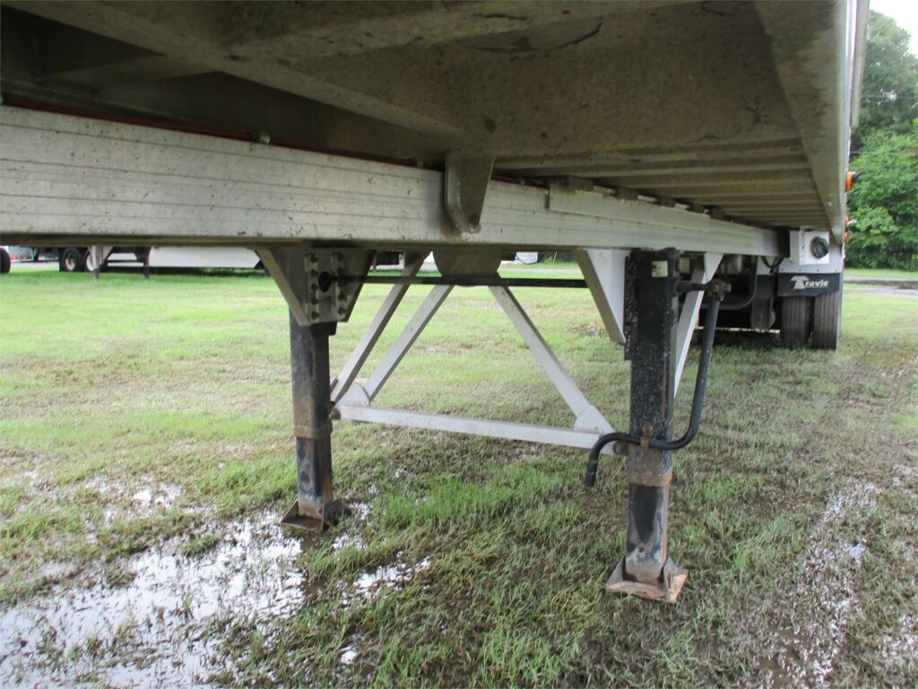 2017 Travis 39X102X60 FRAMELESS END DUMP WITH LINER