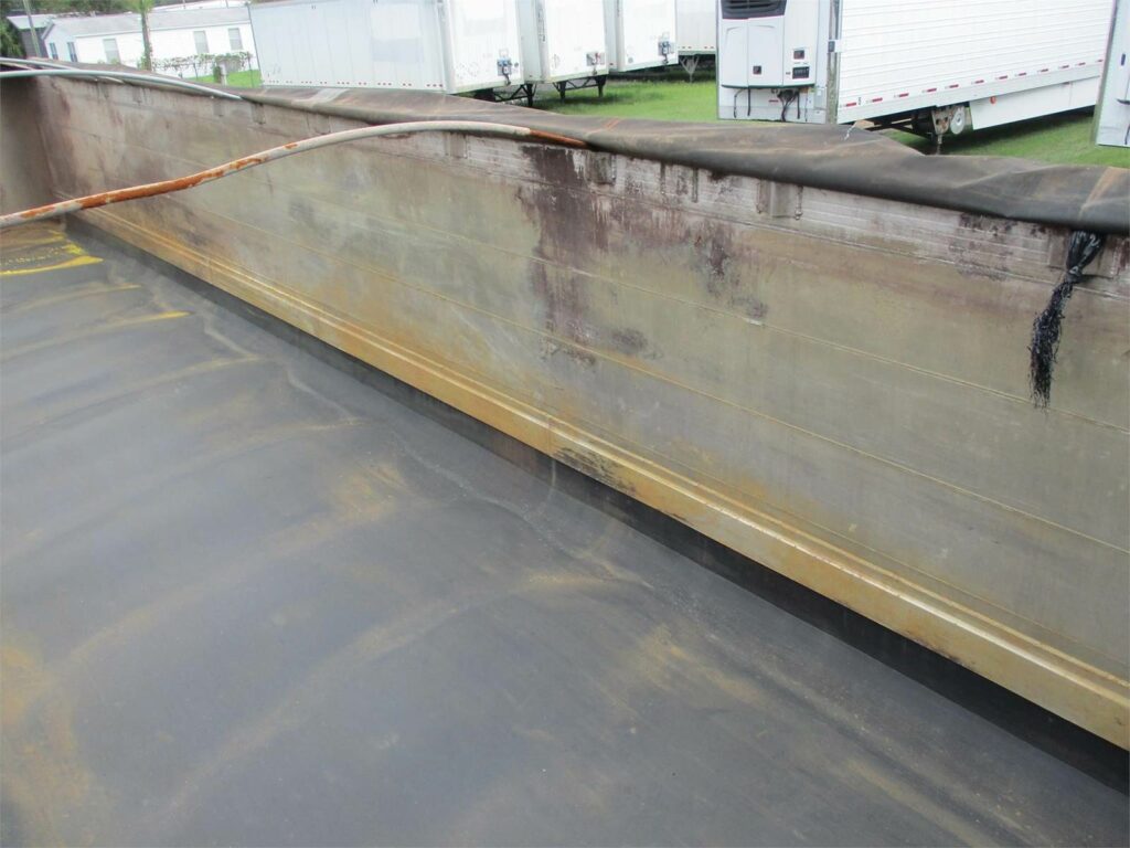 2017 Travis 39X102X60 FRAMELESS END DUMP WITH LINER