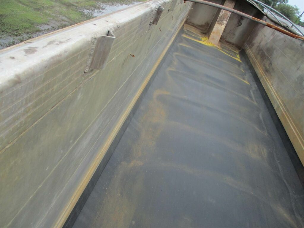 2017 Travis 39X102X60 FRAMELESS END DUMP WITH LINER