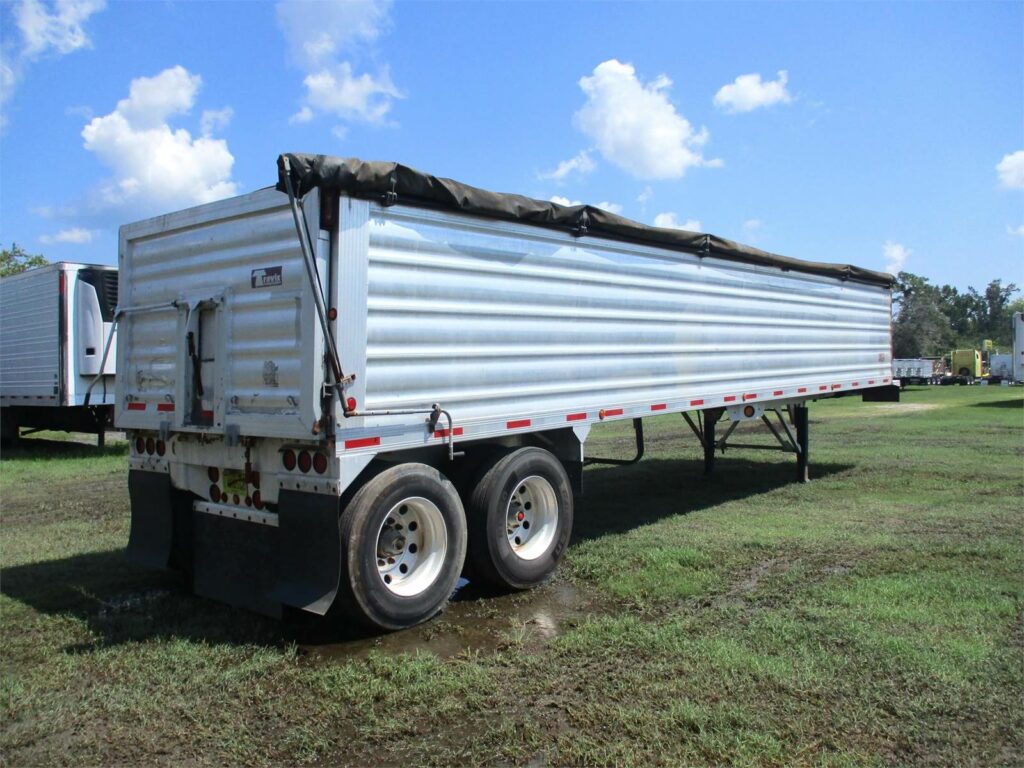 2017 Travis 39X102X60 FRAMELESS END DUMP WITH LINER