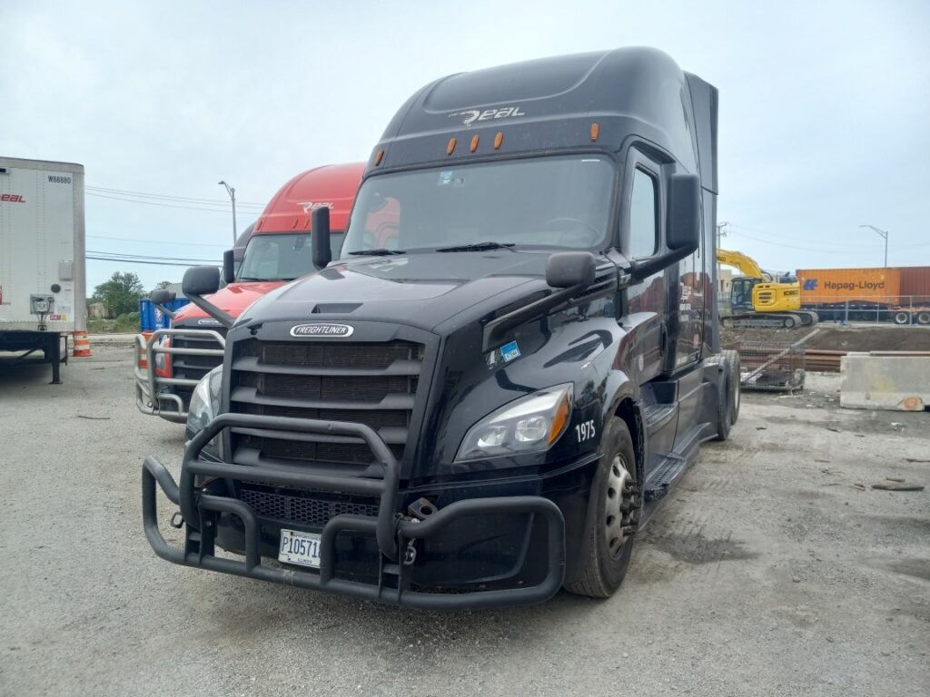 2020 Freightliner Cascadia #1975